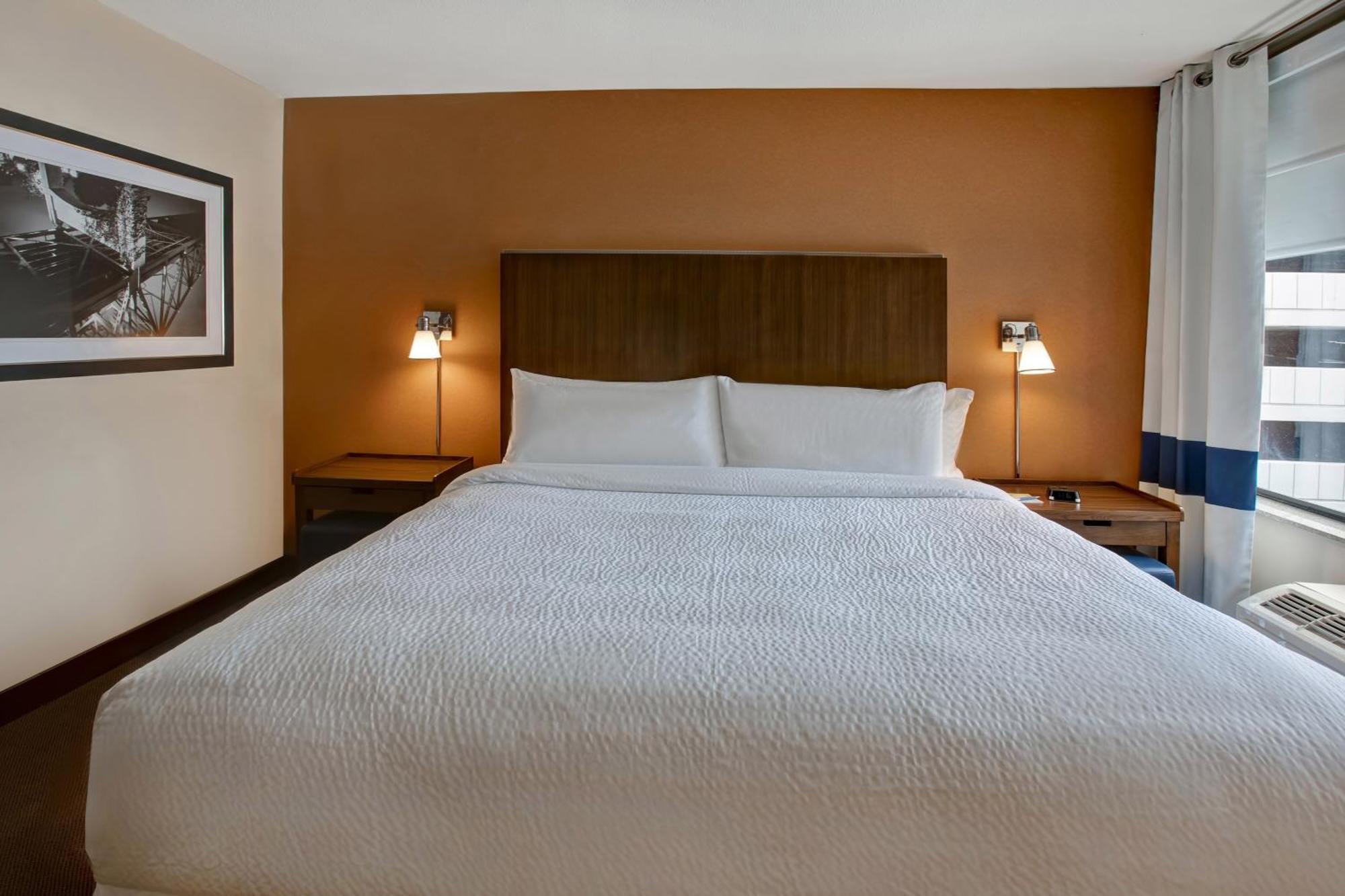 Four Points By Sheraton Пеория Экстерьер фото
